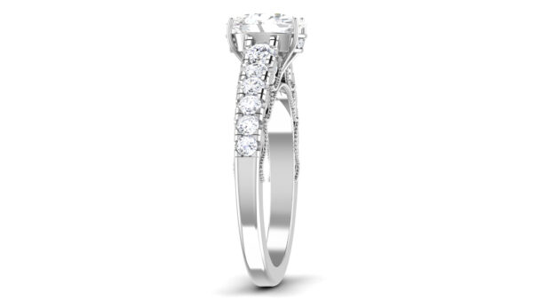 Hilya Ring 00724